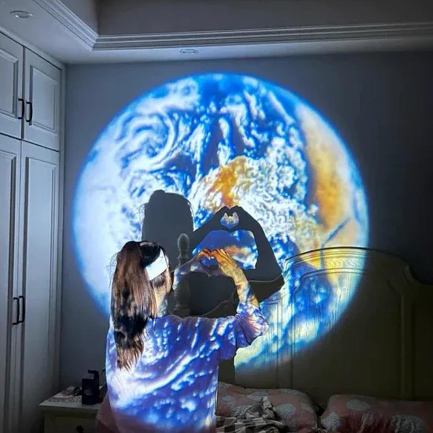 Starry S_ky Projection Pamp, Star Light Projector for Bedroom, Adjustable Ceiling Stars Light Projector, Earth Moon Constellation Series Atmosphere Lamp with 15 Projection Effects, USB Charging