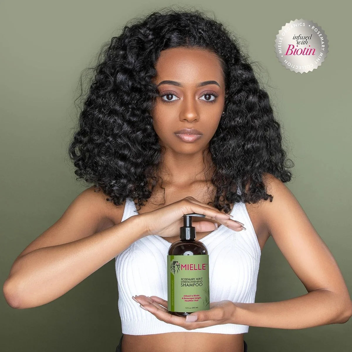 شامبو تقوية الشعر بالروزماري والنعناع من Mielle Organics 355 مل