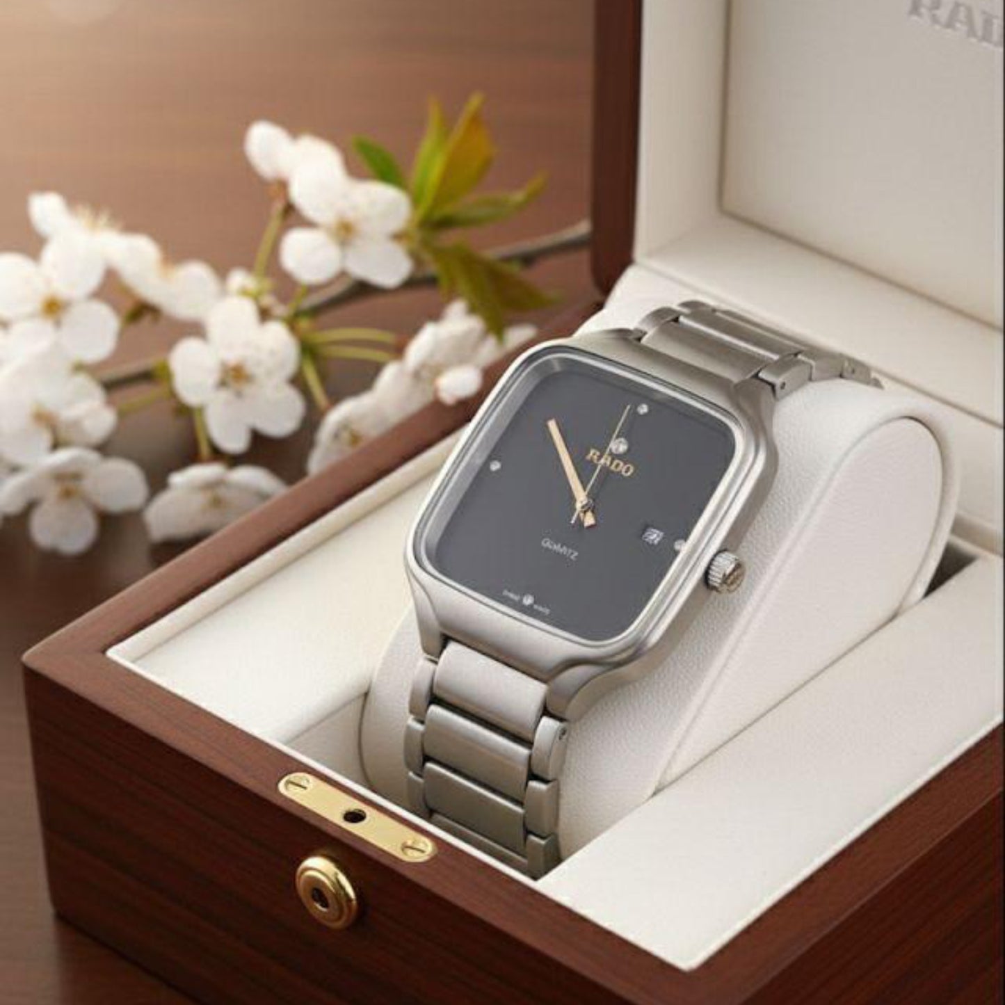 Raado Classic Square Luxury Watch – Gold Edition