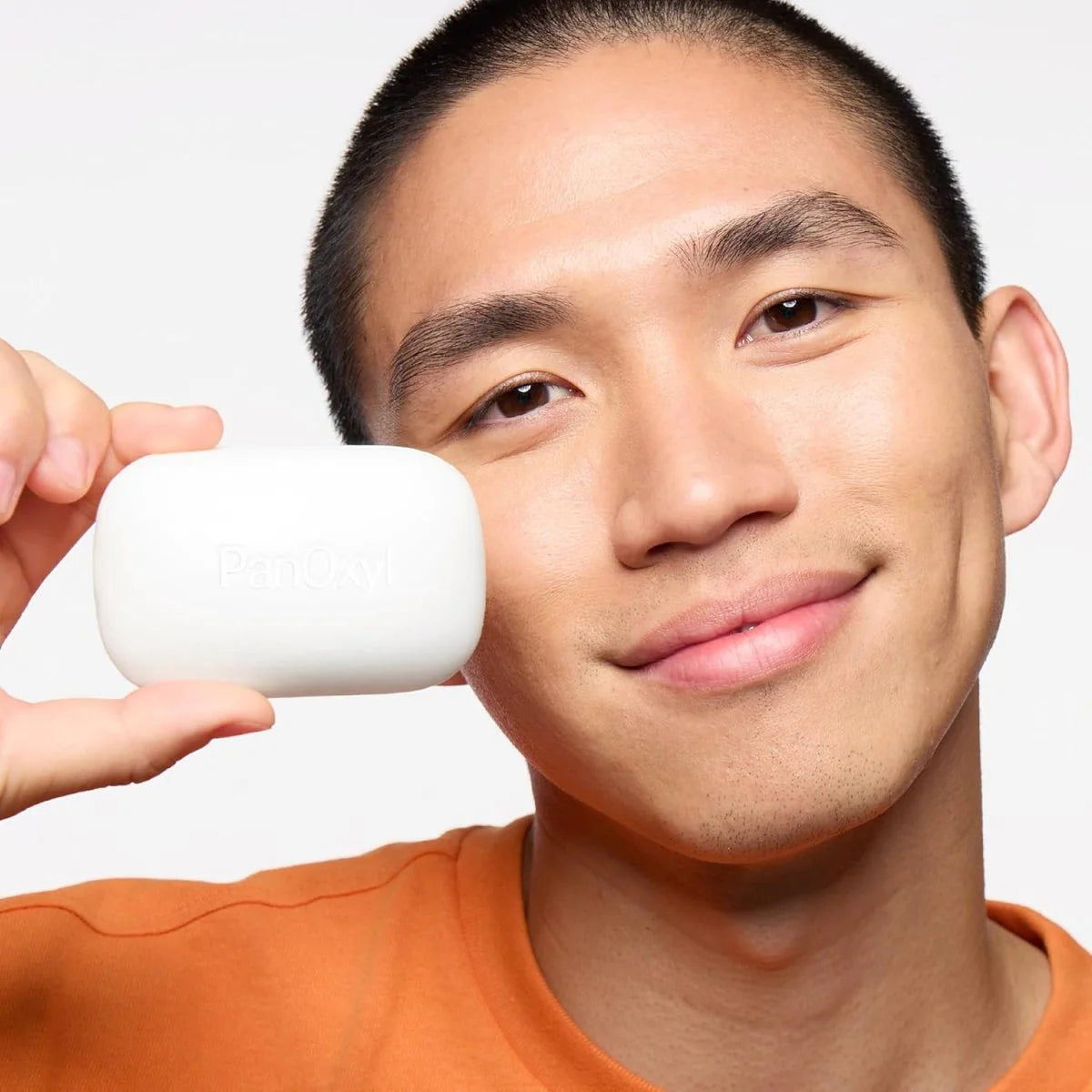 بار بانوكسيل لعلاج حب الشباب